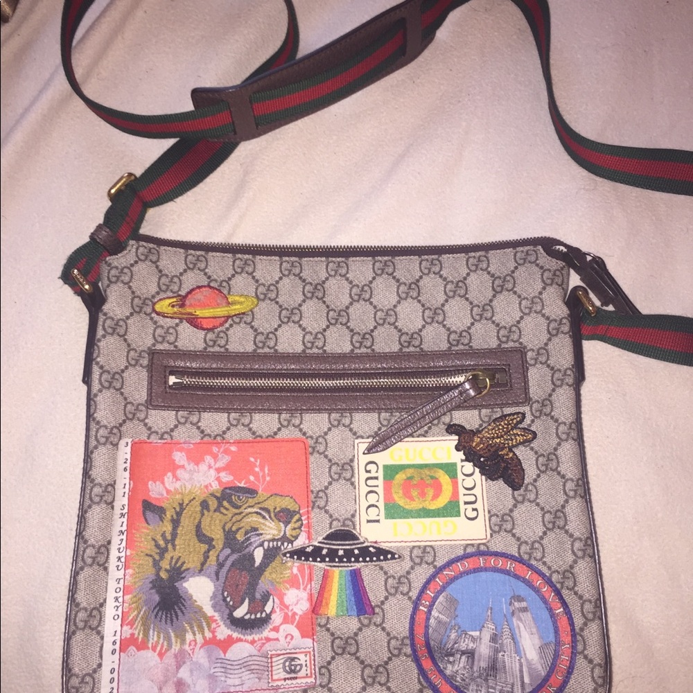 Gucci messenger bag